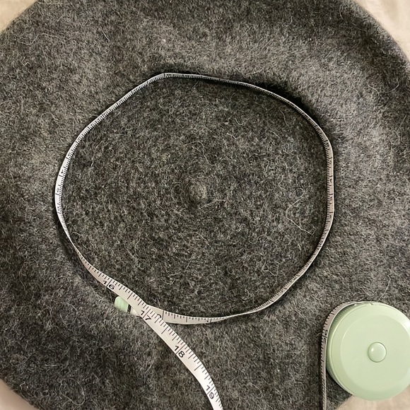 Dark gray Wool beret - Picture 5 of 5